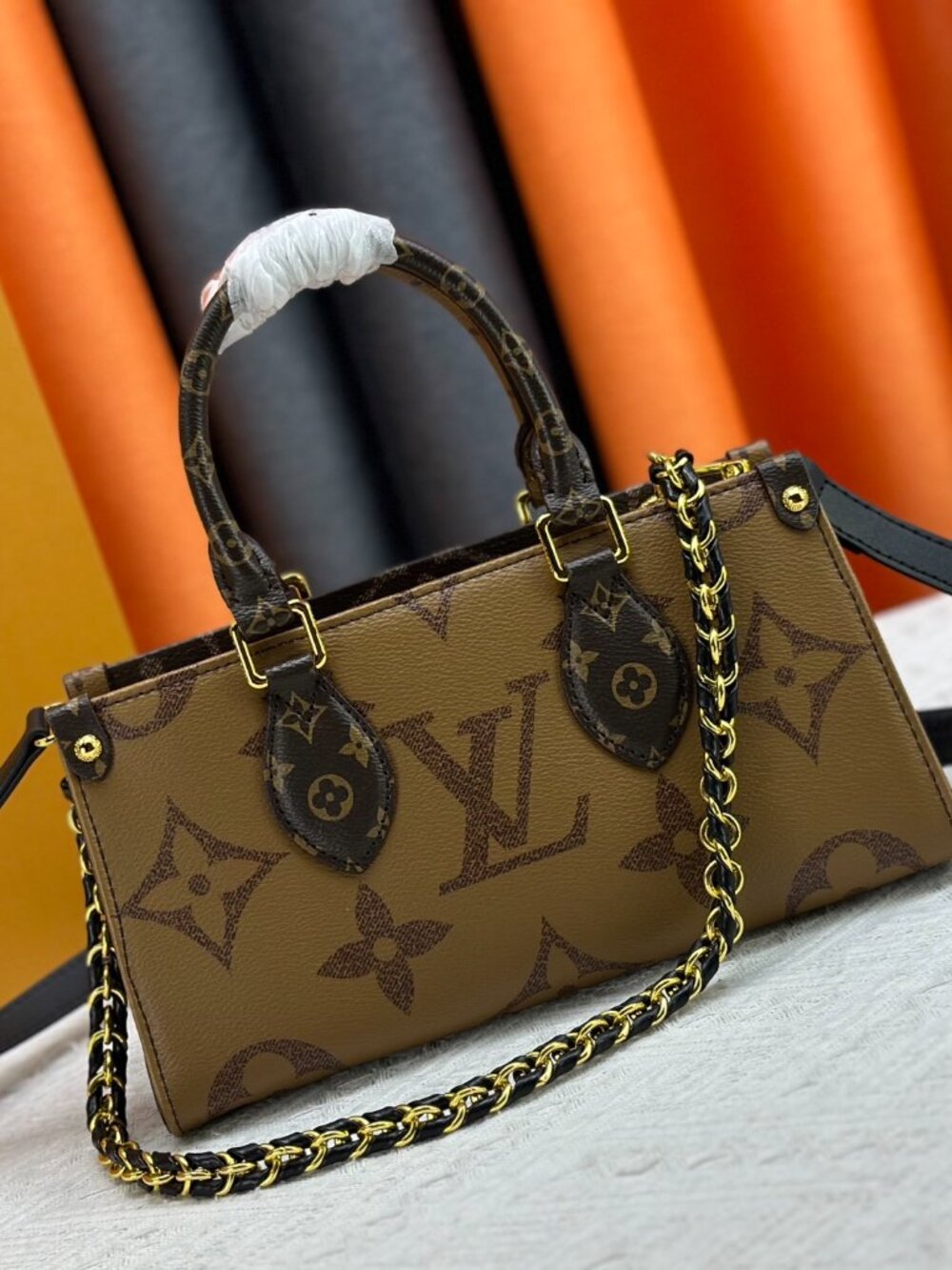 Louis Vuitton OnTheGo East West